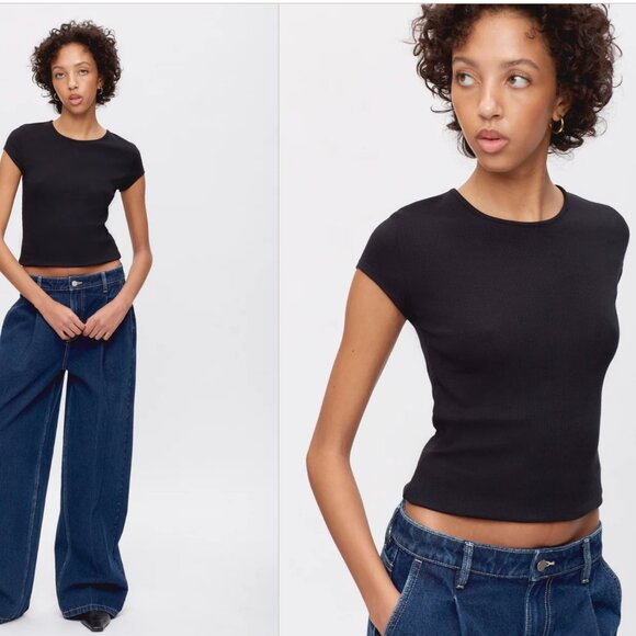 Kotn Women's 90s T-Shirt in Black - Picture 1 of 2